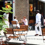 Sorina a ouvert un café citoyen à Louvain-la-Neuve
